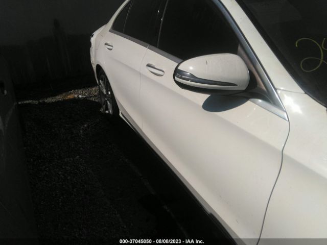 55SWF4JB3HU214279 Mercedes-Benz C-class C 300