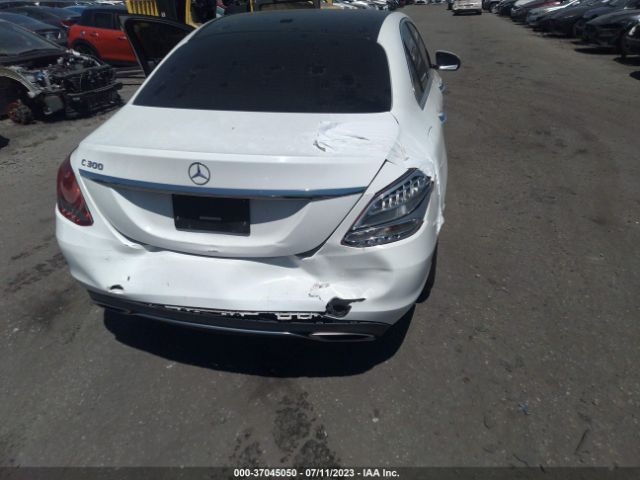 55SWF4JB3HU214279 Mercedes-Benz C-class C 300