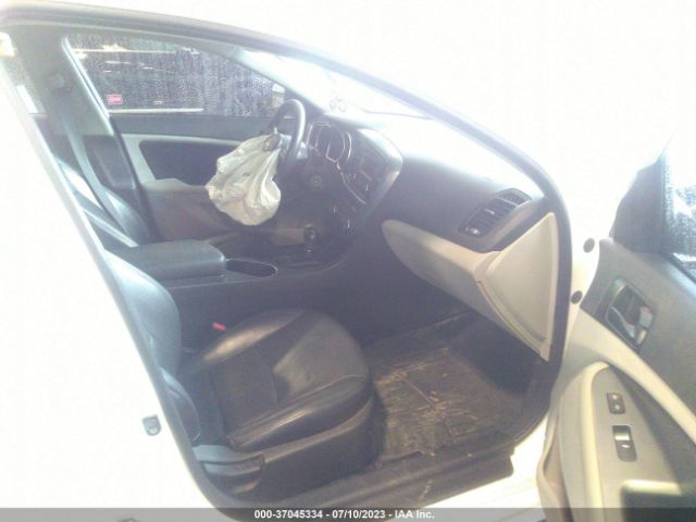 KNAGM4A78F5608623 KIA Optima Lx