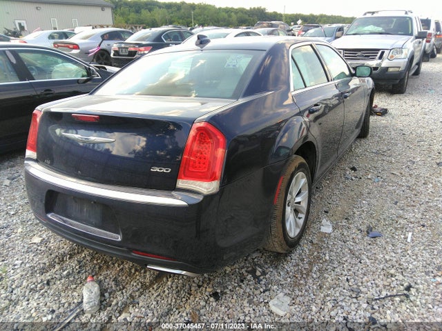 2C3CCAAG9GH219443 Chrysler 300 Limited
