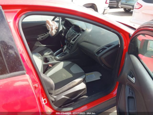 1FADP3K26EL138375 Ford FOCUS SE
