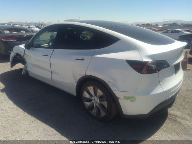 7SAYGDEE4PA064242 Tesla Model Y Long Range
