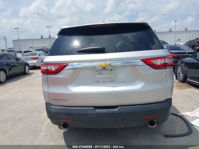 Chevrolet Traverse Ls 2018 1GNERFKWXJJ126109 Image 7