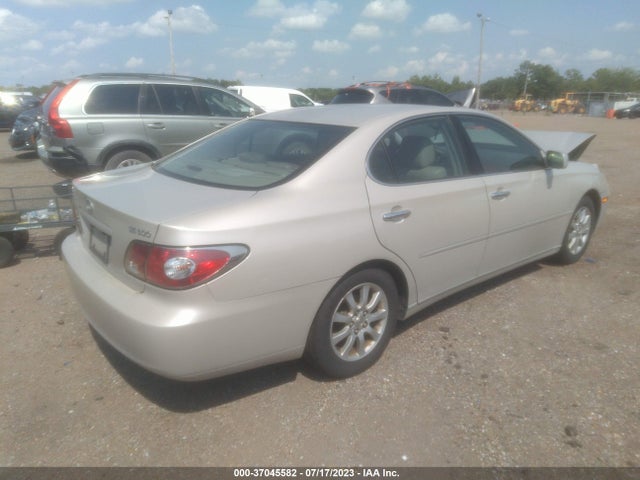 2002 LEXUS ES 300 VIN: JTHBF30G520084260