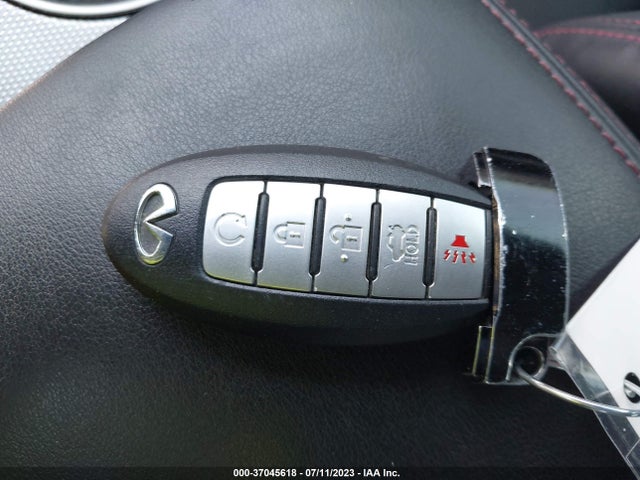 2018 Infiniti Q50, VIN: JN1FV7AR8JM480884