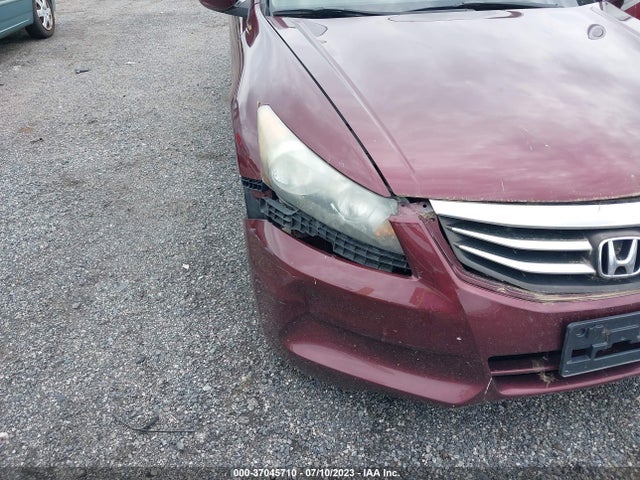 2011 HONDA ACCORD SDN EX-L VIN: 1HGCP2F88BA080017