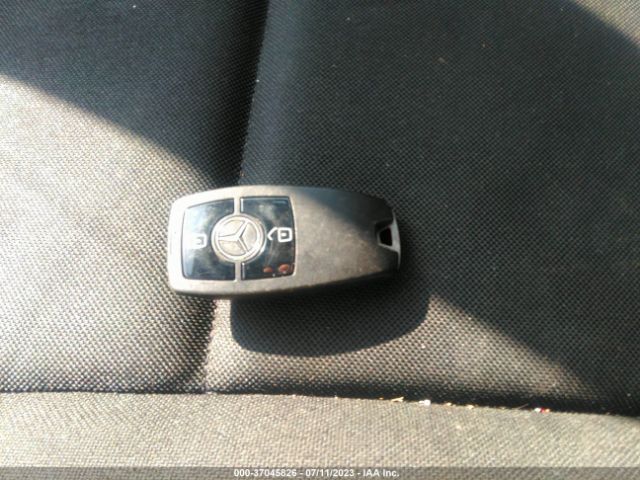 WD4PF1CDXKP143488 Mercedes-Benz SPRINTER VAN