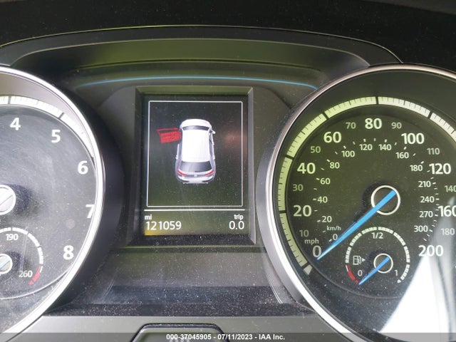 WVWLF7AU1FW222140 Volkswagen Golf R