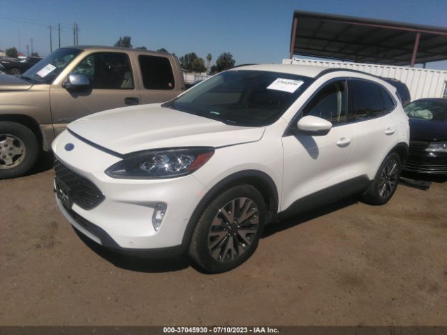 1FMCU9J94LUB15812 Ford Escape Titanium