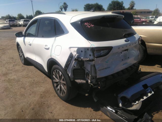1FMCU9J94LUB15812 Ford Escape Titanium