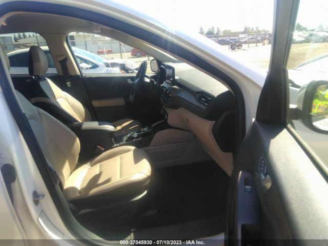 1FMCU9J94LUB15812 Ford Escape Titanium