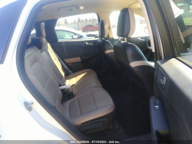 1FMCU9J94LUB15812 Ford Escape Titanium