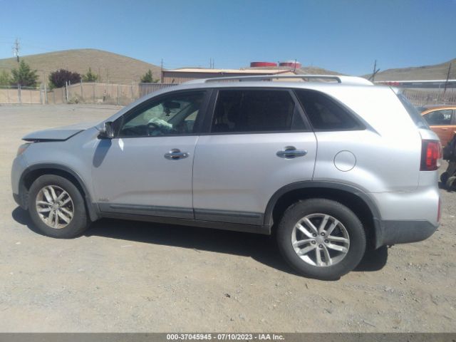 5XYKTDA75FG562319 KIA SORENTO LX