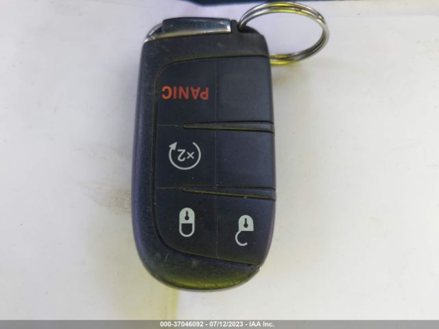 3C4NJDBB3JT261961 Jeep Compass Latitude