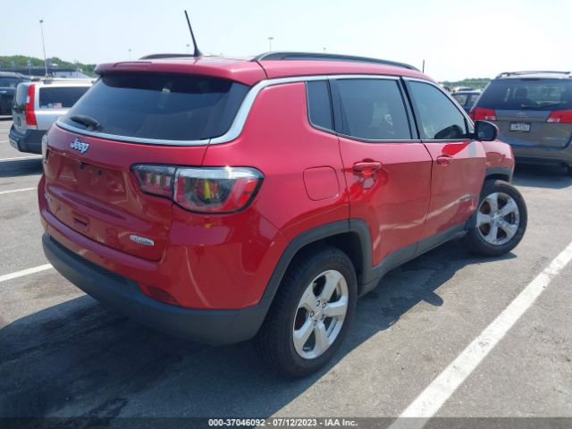 3C4NJDBB3JT261961 Jeep Compass Latitude