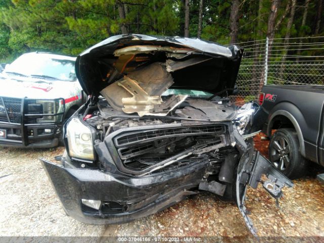 1GKS1GKC4JR317240 GMC Yukon Xl Slt