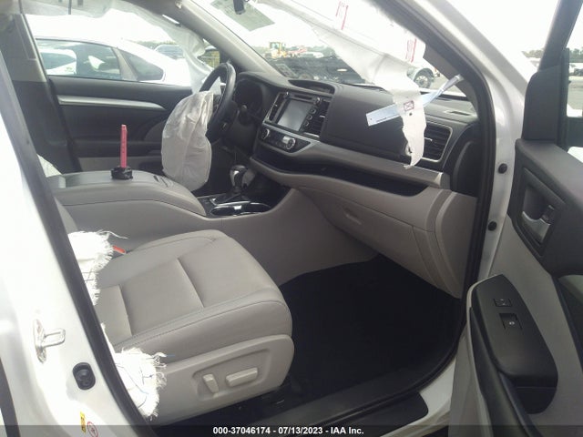 Toyota Highlander Se/xle 2019 5TDKZRFH6KS557429 Image 11