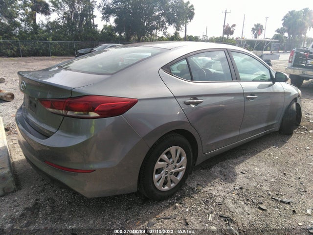 Hyundai ELANTRA SE 2018 KMHD74LF0JU555167 Image 4