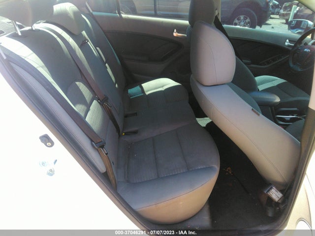 KIA FORTE LX 2017 3KPFL4A77HE158150 Image 8