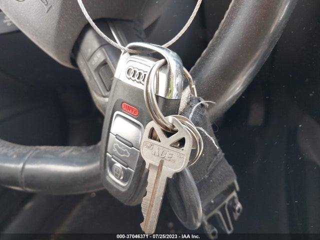 WAUBFAFLXFN016861 Audi A4 PREMIUM