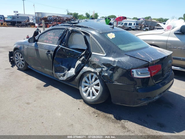 WAUBFAFLXFN016861 Audi A4 PREMIUM