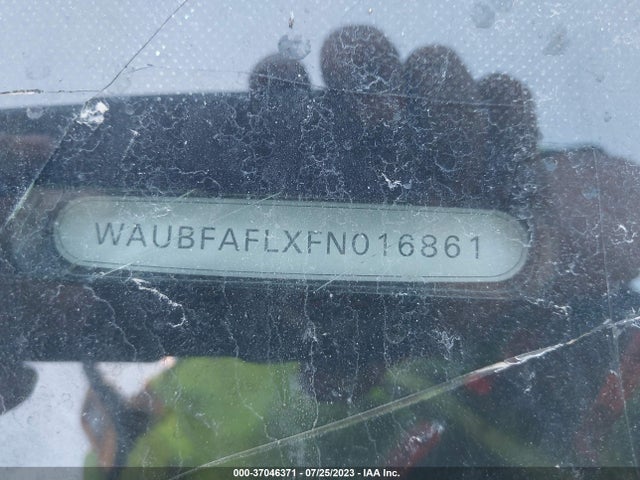 WAUBFAFLXFN016861 Audi A4 PREMIUM