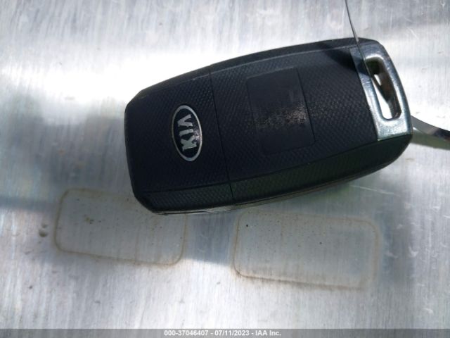 5XYPG4A58KG597245 KIA Sorento S V6