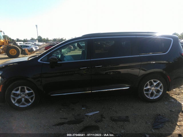 2C4RC1BG5HR809946 Chrysler Pacifica Touring-l