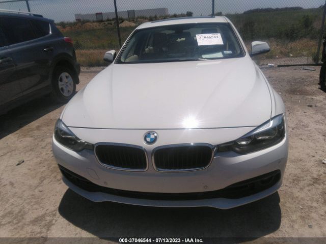 WBA8E1G5XGNT37958 BMW 3 Series 320i