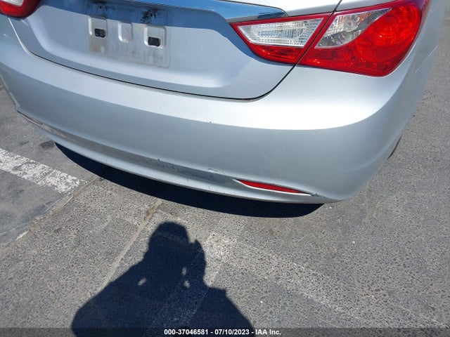 2013 HYUNDAI SONATA GLS PZEV VIN: 5NPEB4AC6DH571047