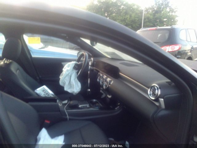 W1K3G4FB0NJ367187 Mercedes-Benz A 220 4matic