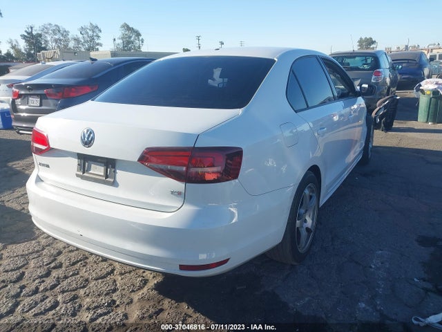 3VW267AJ3GM390815 Volkswagen Jetta Sedan 1.4t S