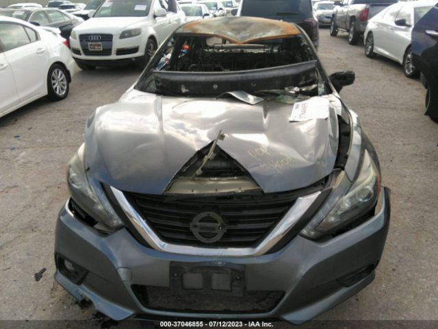 1N4AL3AP1HC215542 Nissan Altima 2.5 Sr