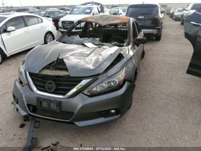 1N4AL3AP1HC215542 Nissan Altima 2.5 Sr