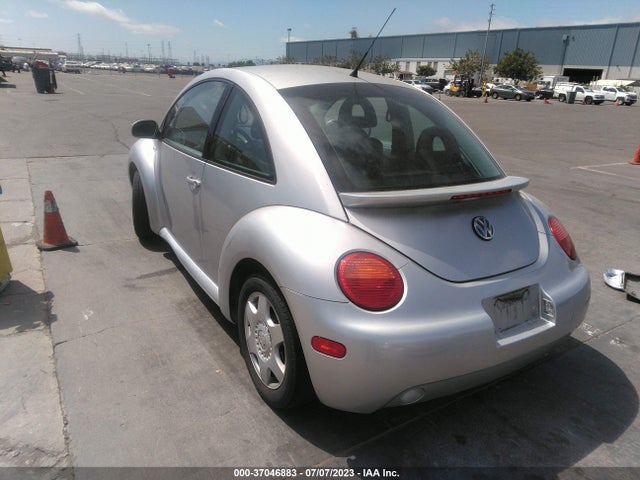 2001 VOLKSWAGEN NEW BEETLE GLS VIN: 3VWCK21C01M428643