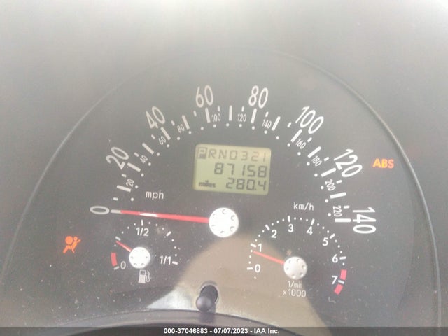 2001 VOLKSWAGEN NEW BEETLE GLS VIN: 3VWCK21C01M428643