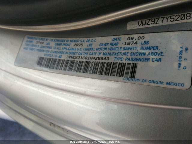 2001 VOLKSWAGEN NEW BEETLE GLS VIN: 3VWCK21C01M428643