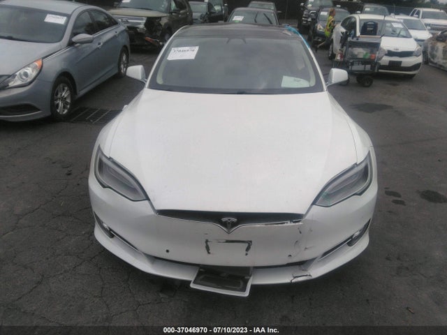 Tesla Model S 75d 2018 5YJSA1E23JF240586 Image 4
