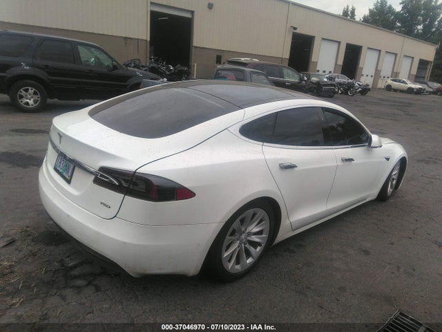 Tesla Model S 75d 2018 5YJSA1E23JF240586 Image 12