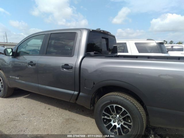 1N6AA1EE2NN104136 Nissan TITAN SV