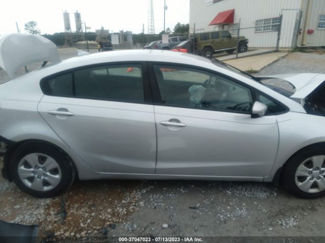 3KPFK4A72HE115063 KIA FORTE LX