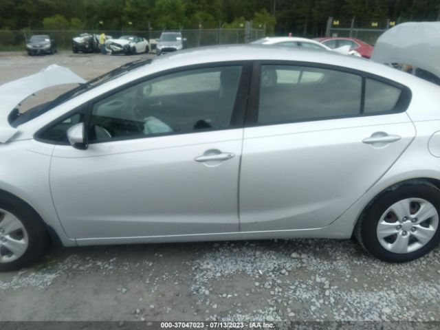 3KPFK4A72HE115063 KIA FORTE LX