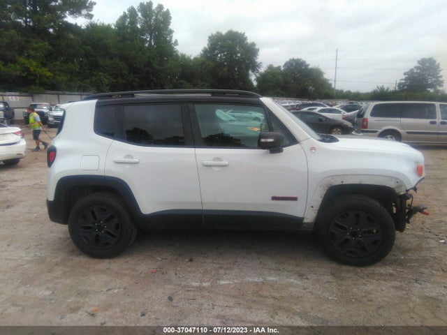 ZACCJBCB6JPG76967 Jeep Renegade Trailhawk