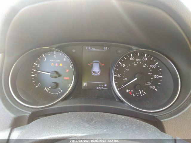 JN1BJ1CR1JW268837 Nissan Rogue Sport S