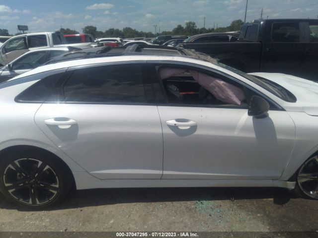 5XXG64J25NG157582 KIA K5 Gt-line