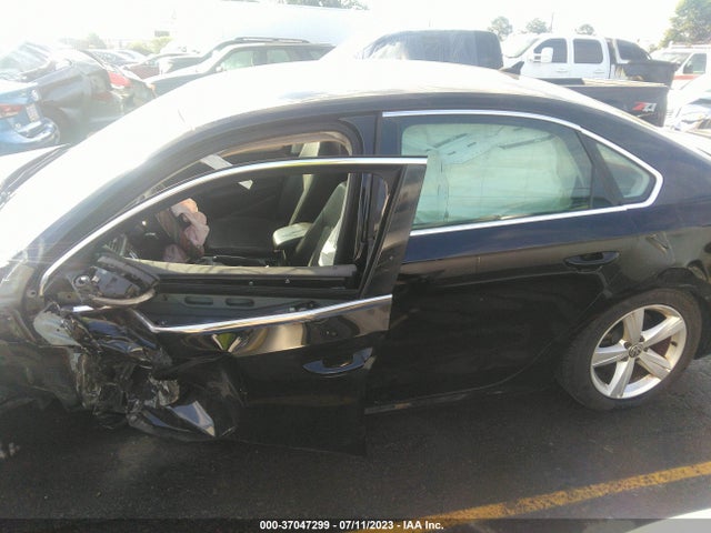2014 VOLKSWAGEN PASSAT WOLFSBURG ED VIN: 1VWAS7A32EC033990