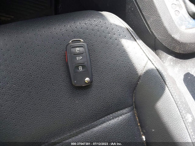 3VWD07AJ6EM364118 Volkswagen Jetta Sedan Se W/connectivity/sunroof