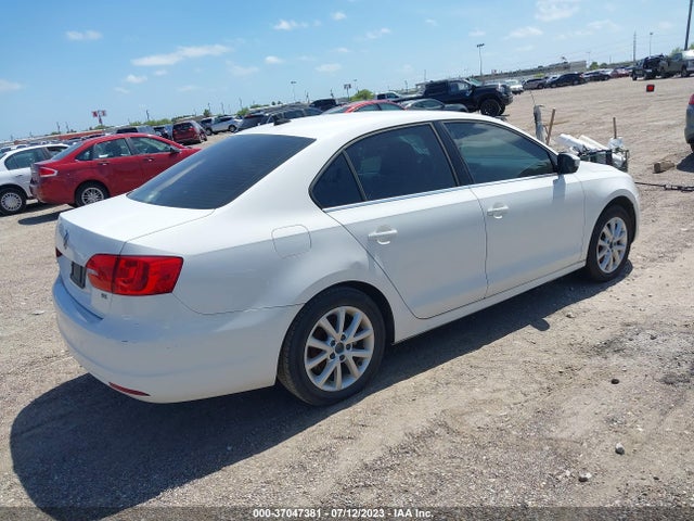 3VWD07AJ6EM364118 Volkswagen Jetta Sedan Se W/connectivity/sunroof