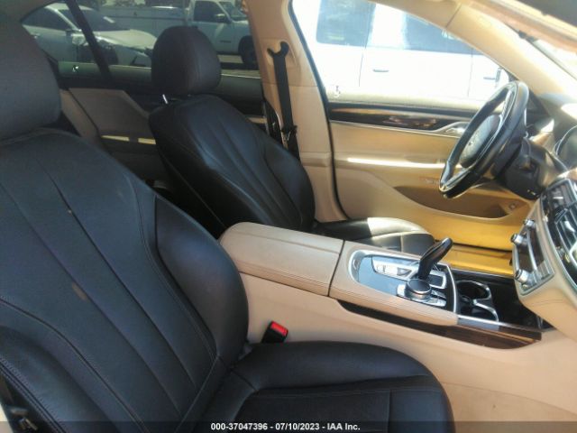 WBA7E2C52JB216292 BMW 7 Series 740i