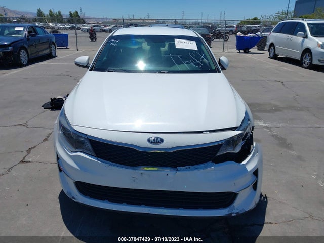 KIA Optima Lx 2018 5XXGT4L33JG224852 Image 3